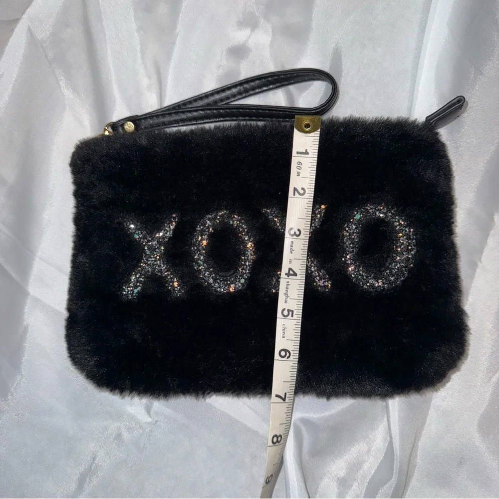XOXO super cute